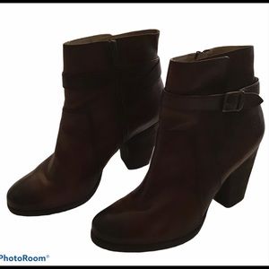Frye Patty Riding Bootie size 10